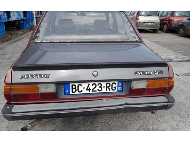   Pojistková skříňka    Peugeot 305 1985