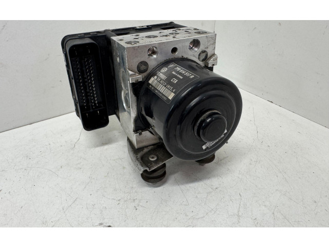 Блок АБС 7P0907379R, 7P0614517R   Volkswagen  Touareg II  2010 - 2018 года