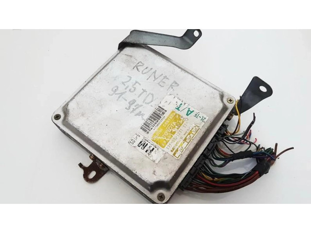 Řídící jednotka 1758001231   Toyota 4 Runner N120 N130 1994