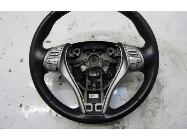 Руль Nissan X-Trail T32  2014 - 2021 года OEM      