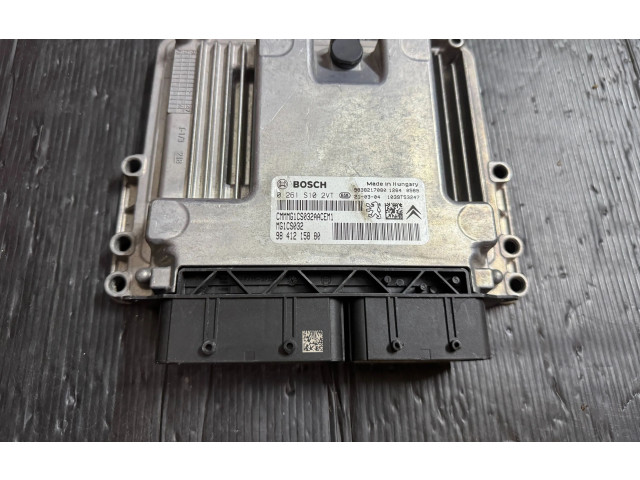 Блок управления двигателя 9841215880, 9838217080   Peugeot 208