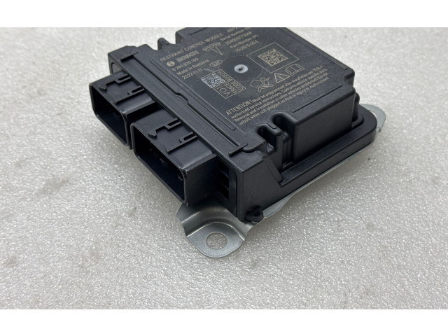 Блок подушек безопасности 151287600E, 2D40007736AA   Tesla Model 3