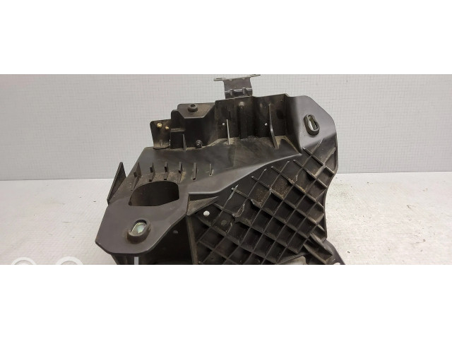Блок предохранителей  04692263AD   Jeep Grand Cherokee    