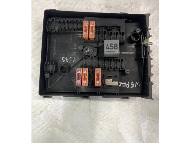 Блок предохранителей  17181281, 017181301   Volkswagen Golf Plus    