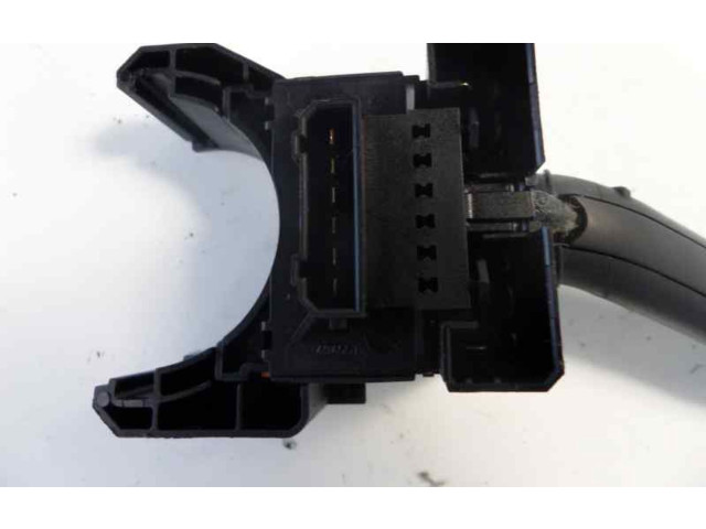 Ручка стеклоочистителей 4B0953503H   Skoda Fabia Mk1 (6Y)