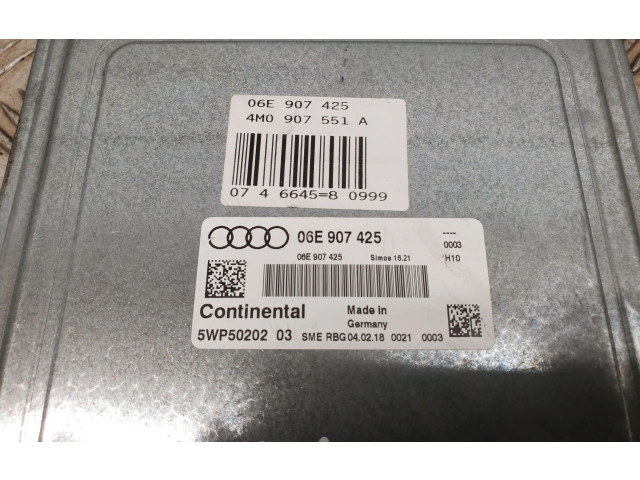 Řídící jednotka 06E907425, 4M0907551A   Audi Q7 4M 2018