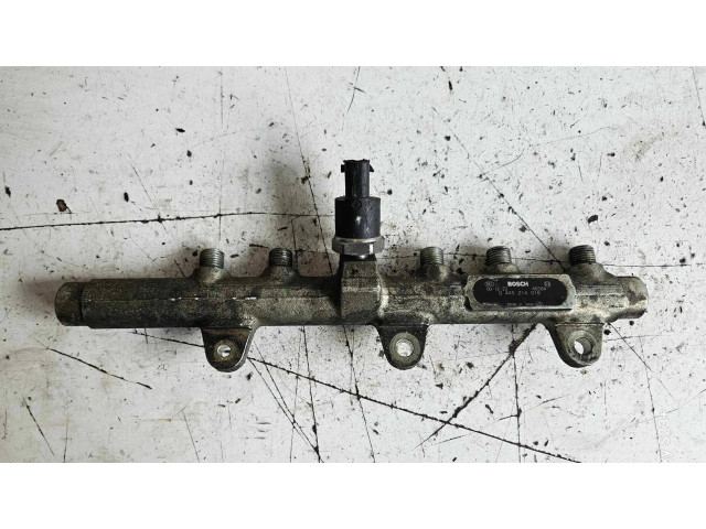 Vstřikovací lišta 0445214016, 46584   Fiat Punto (188)  pro naftový motor 1.9  