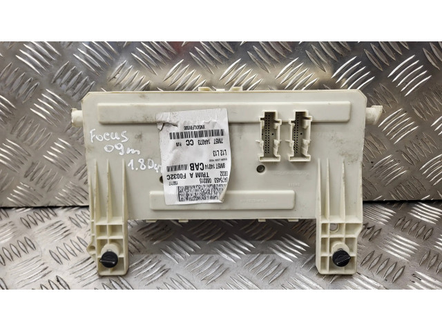Блок предохранителей 7M5T14A073CC   Ford Focus    