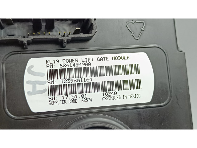 Блок управления 68414949AA   Jeep Cherokee
