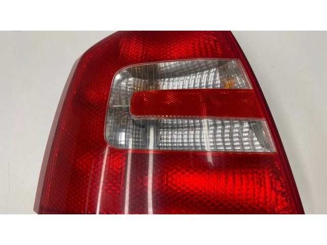 Světlo zadní  levé 1z5945095a   Skoda Octavia Mk2 (1Z) 2008