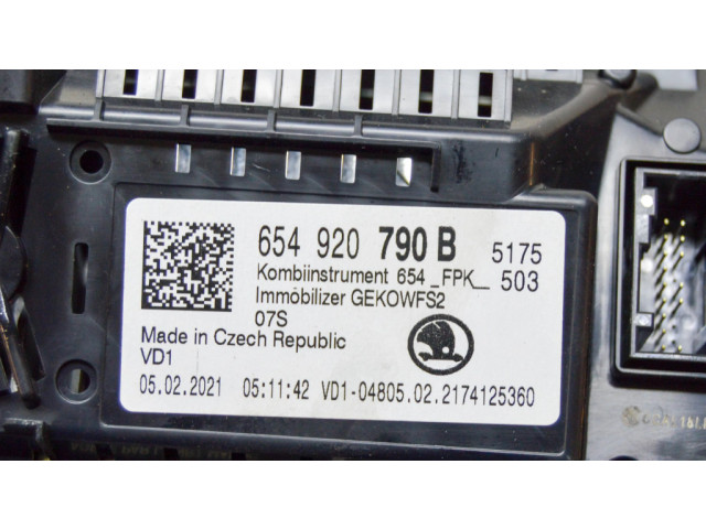 Přístrojová deska  Skoda Kamiq 2021 654920790B, A3C0925350001  