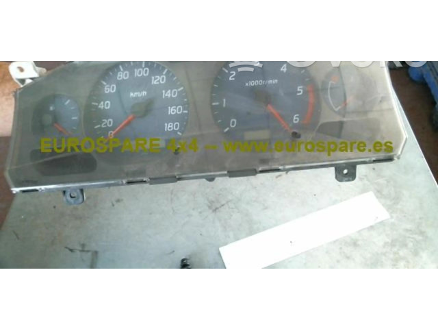 Přístrojová deska  Nissan Navara D22 2009 24812, VK011  