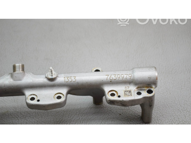 Vstřikovací lišta 7639979   BMW X1 F48 F49  pro benzínový motor 2.0  