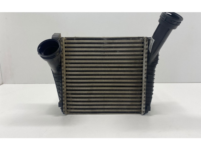 Интеркулер  7l6145804a   Volkswagen Touareg II 