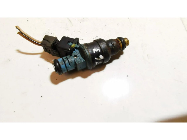 Vstřikovač 3531022010, 9250930006   Hyundai Accent  pro benzínový motor 1.3  