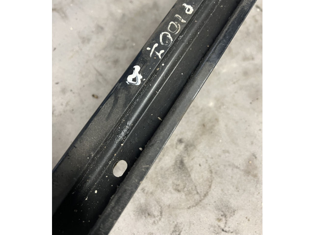Нижняя лыжа 9680076980, 968007698   Peugeot 1007