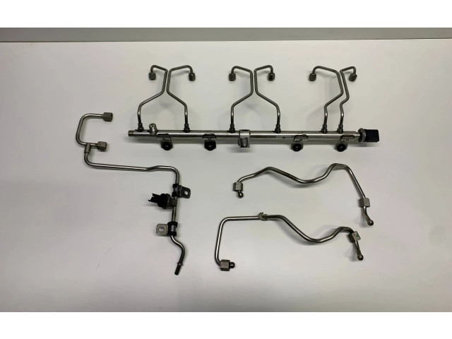 Vstřikovací lišta 7848363, 13537848363   BMW M3 F80     