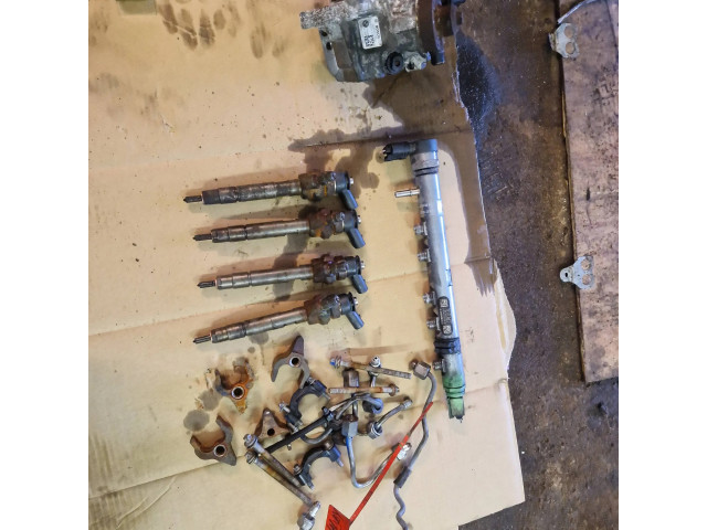 Vstřikovač 7798446   BMW 3 E90 E91  pro naftový motor 2.0  