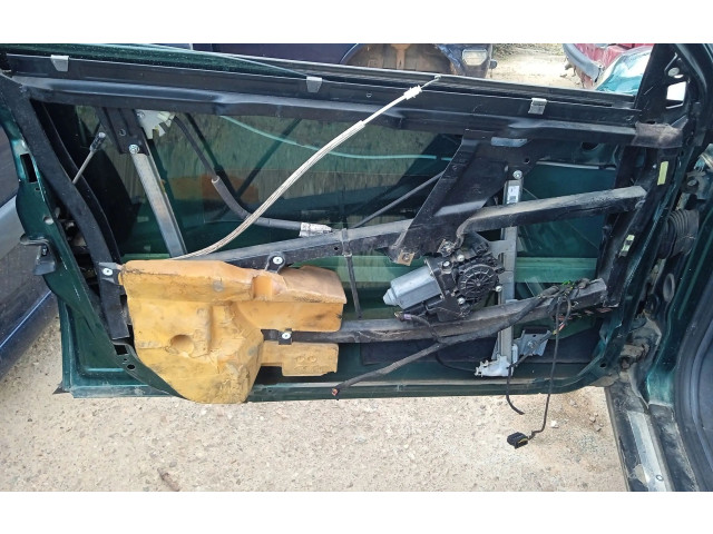 Поршень Передний механический механизм для подъема окна AJM 8D0837461  Audi A4 S4 B5 8D  