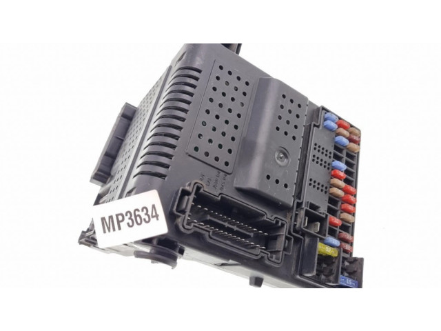   Pojistková skříňka 30786890, 28087582   Volvo XC90 2008