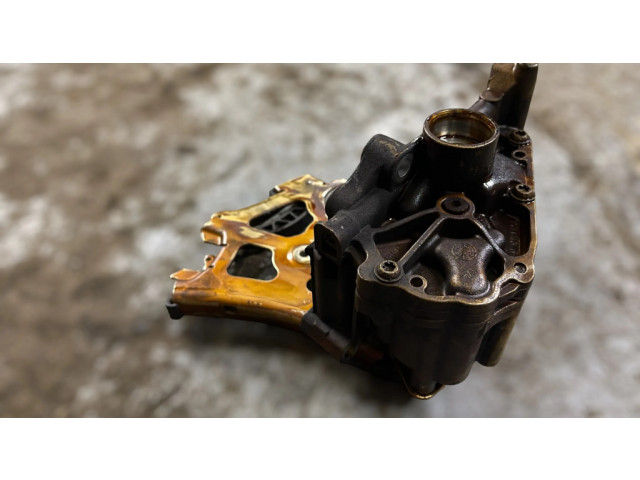 Čerpadlo oleje 7573748   BMW 5 F10 F11 3.0  