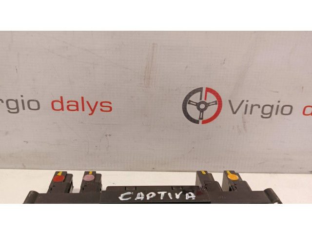 Дисплей    96628249   Chevrolet Captiva