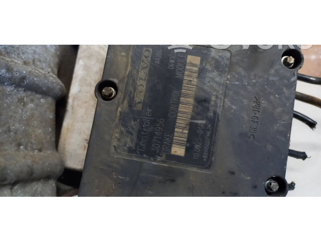 Jednotka ABS 30714956   Volvo V70 2005