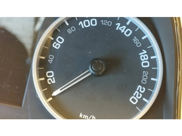 Панель приборов AH22-10849-EG   Land Rover Range Rover Sport L320       