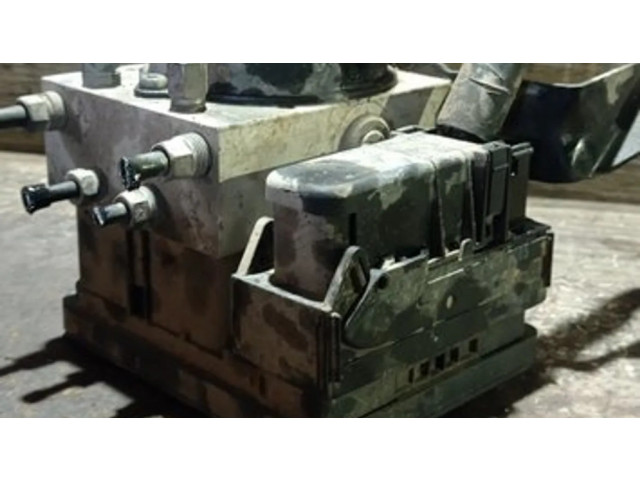 Jednotka ABS 00009525E2   Mazda 5 2007