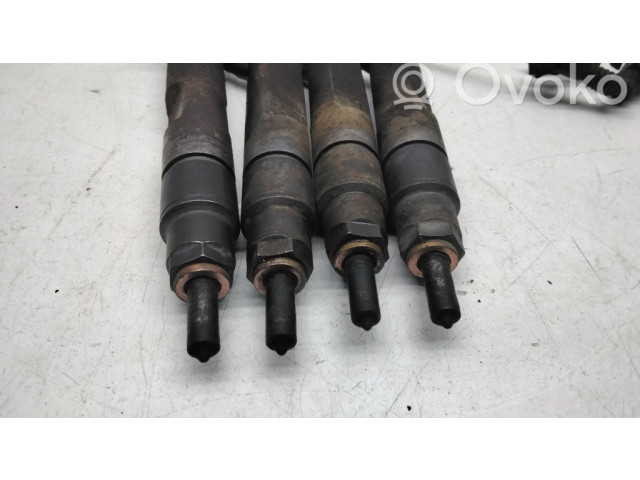 Vstřikovač 028130202P, 038130201S   Skoda Octavia Mk1 (1U)  pro naftový motor 1.9  