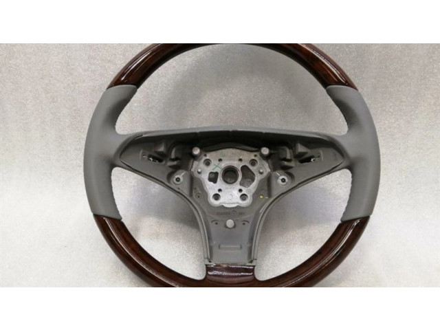 Volant Mercedes-Benz SL R230 2009 A2304602718  