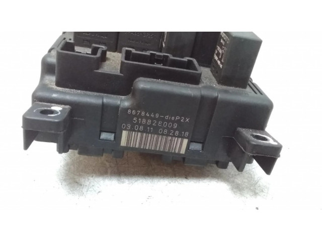   Pojistková skříňka 8678449, 518828009   Volvo S60 2003
