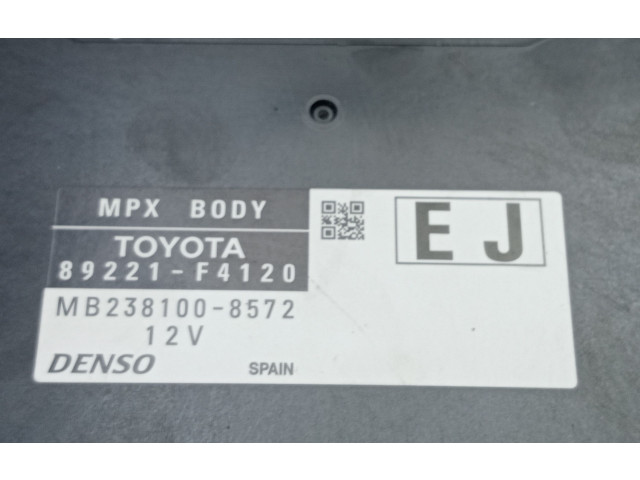 Pojistková skříňka Řídící jednotka BSM 82730F4010, 89221F4120   Toyota C-HR I 2020