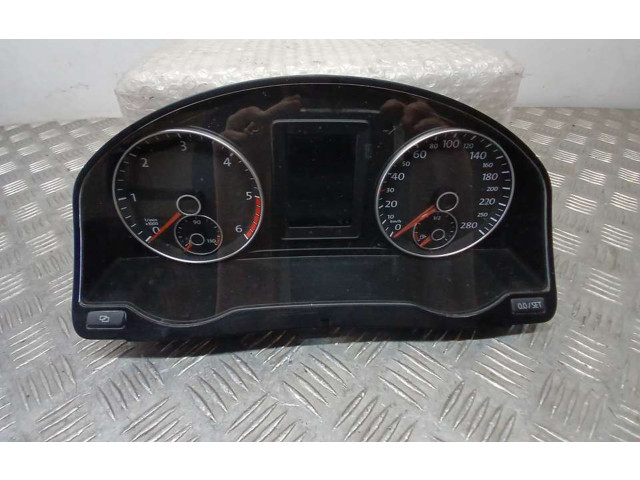 Панель приборов 1K8920871A   Volkswagen Scirocco       