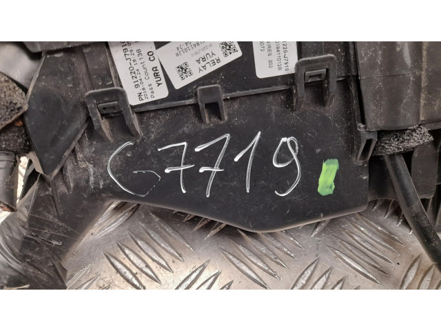   Pojistková skříňka 91220J7910   KIA Ceed 2018