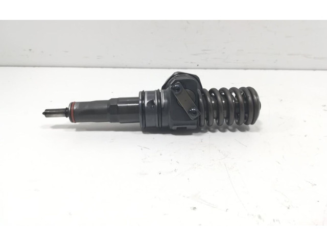 Форсунка 038130073BQ    Audi A3 S3 A3 Sportback 8P   