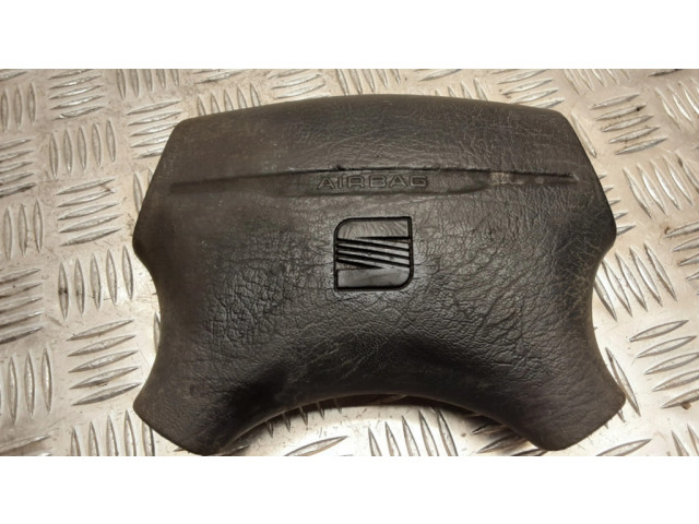 Подушка безопасности водителя 95VWF042B85CA   Seat Toledo II (1M)