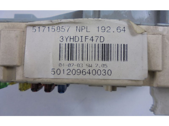   Pojistková skříňka 51715857, 51715857   Fiat Stilo 2003