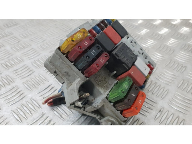 Блок предохранителей 46763650   Audi A3 S3 8L    