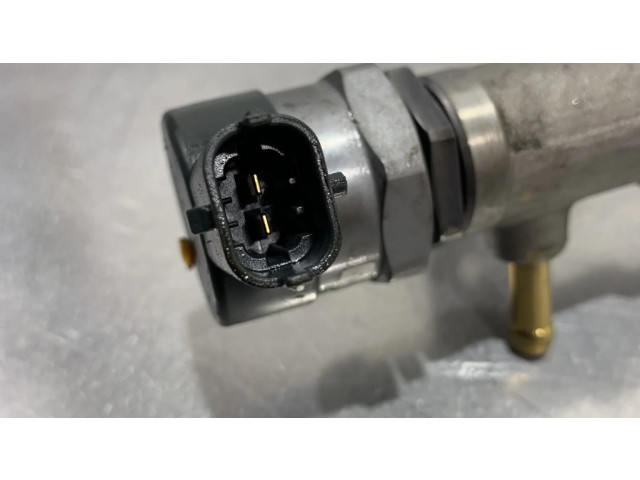 Vstřikovací lišta 55260843, 0445214333   Alfa Romeo Stelvio  pro naftový motor 2.2  