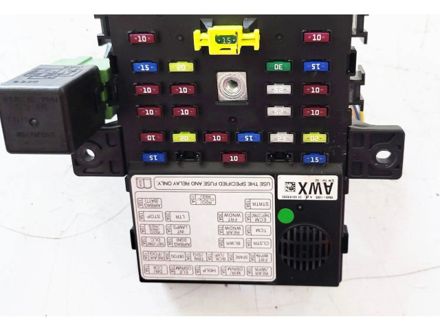 Блок предохранителей  95481065   Chevrolet Spark    