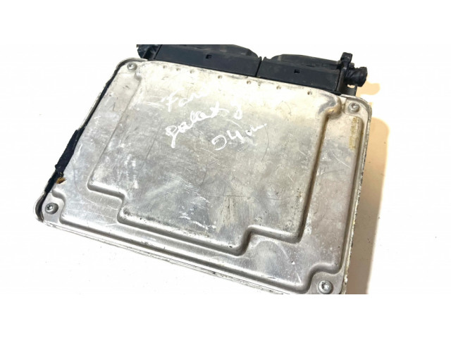 Блок управления двигателя 038906019NB, 0281011821   Ford Galaxy