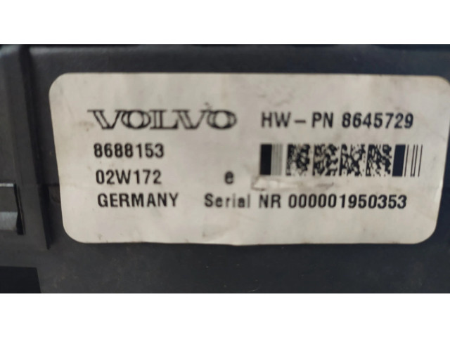   Pojistková skříňka 8688153, 02W172   Volvo S60 2003