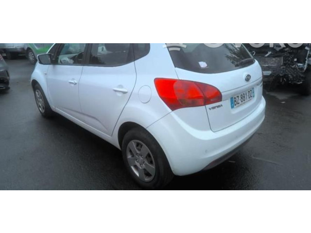 Вентилятор радиатора     253861P250    KIA Venga 