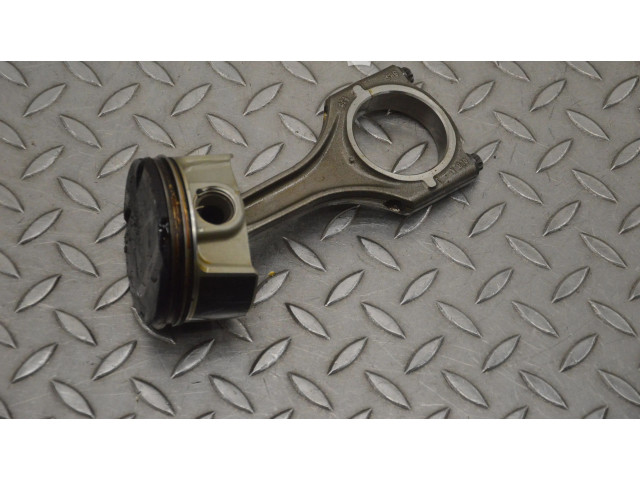 Píst 400A4738   Porsche 911 991    MDC.HA 