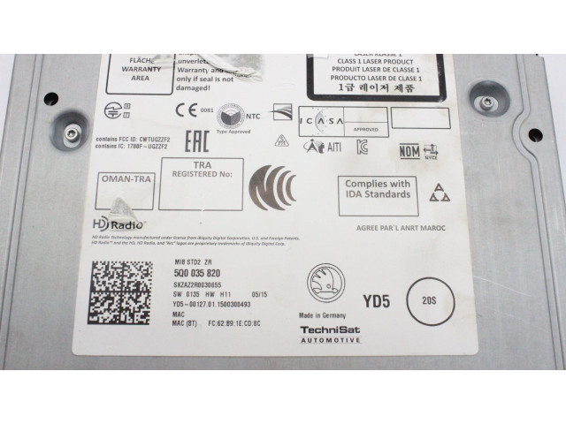 Радио/ проигрыватель CD/DVD / навигация 5Q0035820   Skoda Fabia Mk3 (NJ)
