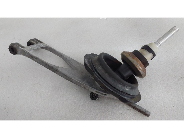 Рычаг переключения передач 2260307   BMW 1 E81 E87