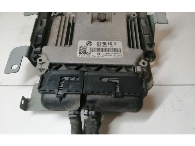 Řídící jednotka 03G906021AQ, 0281012390   Volkswagen Caddy 2018