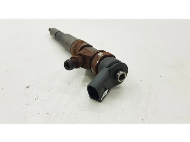 Vstřikovač 7793836   BMW 5 E60 E61  pro naftový motor 2.0  