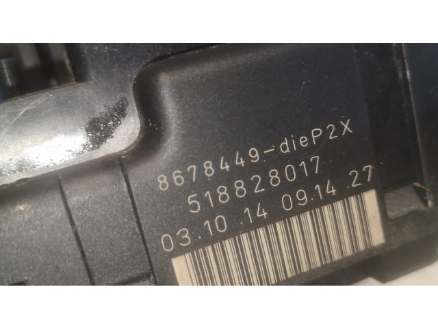   Pojistková skříňka 8678449, 518828017   Volvo S60 2004